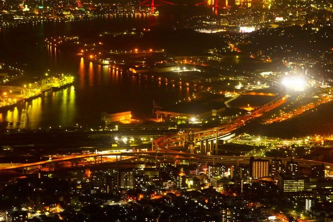 皿倉山山頂から望む「100億ドルの夜景」