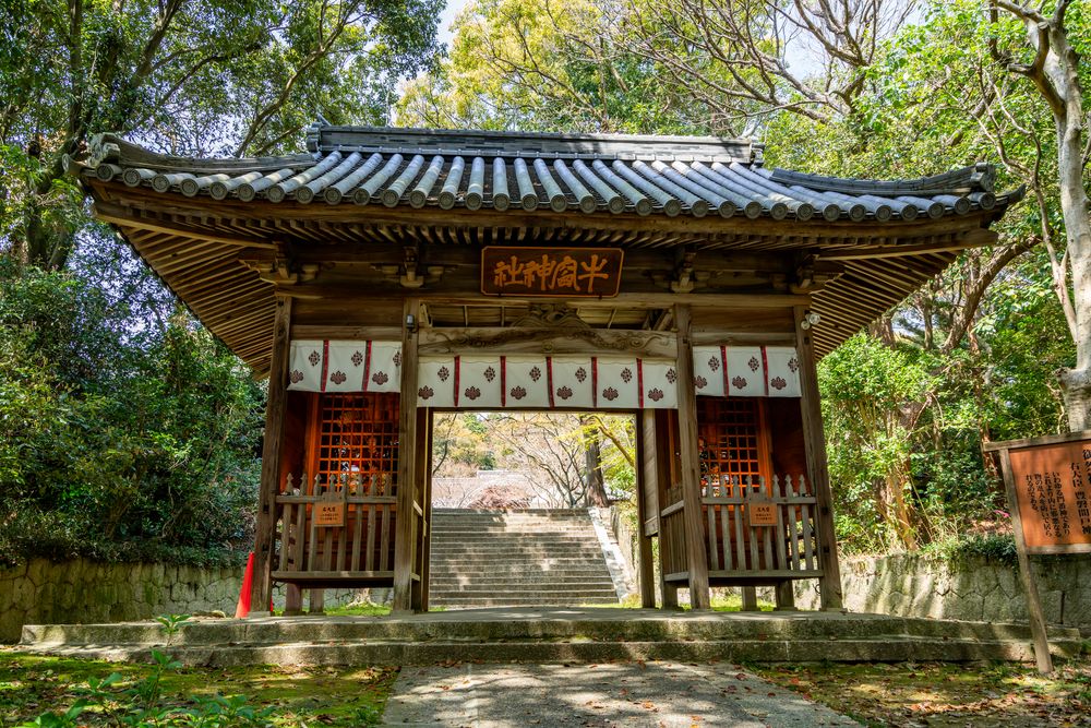 牛窓神社】の周辺スポット・アクセス・口コミ - Prism Japan