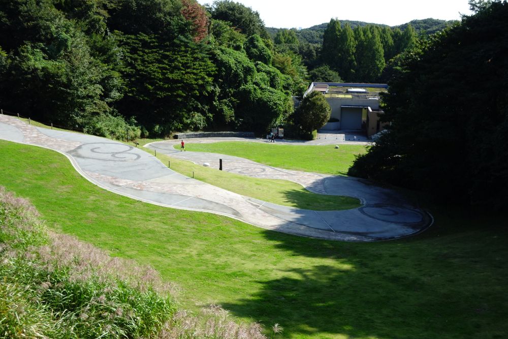 川崎市岡本太郎美術館の画像 - 4枚目