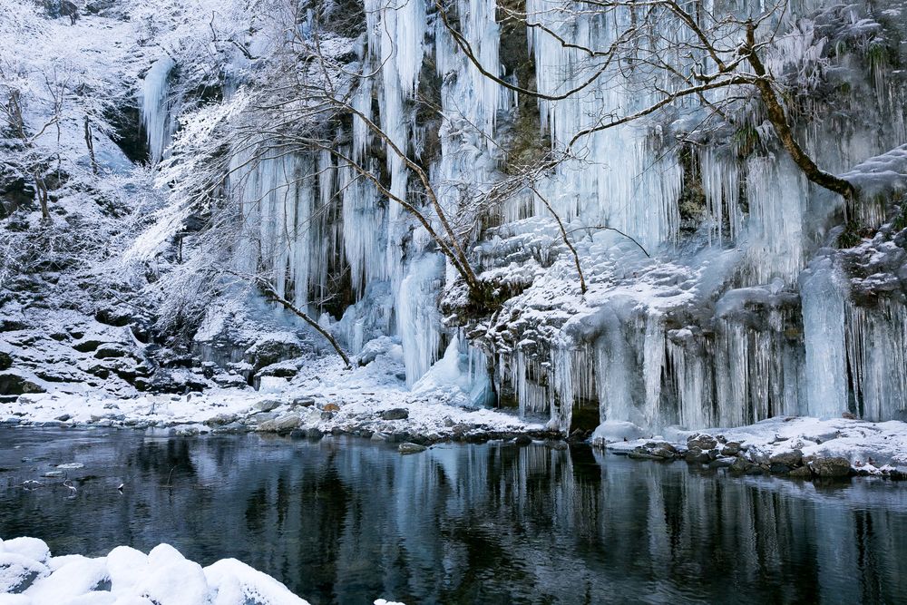 三十槌の氷柱の画像 - 4枚目