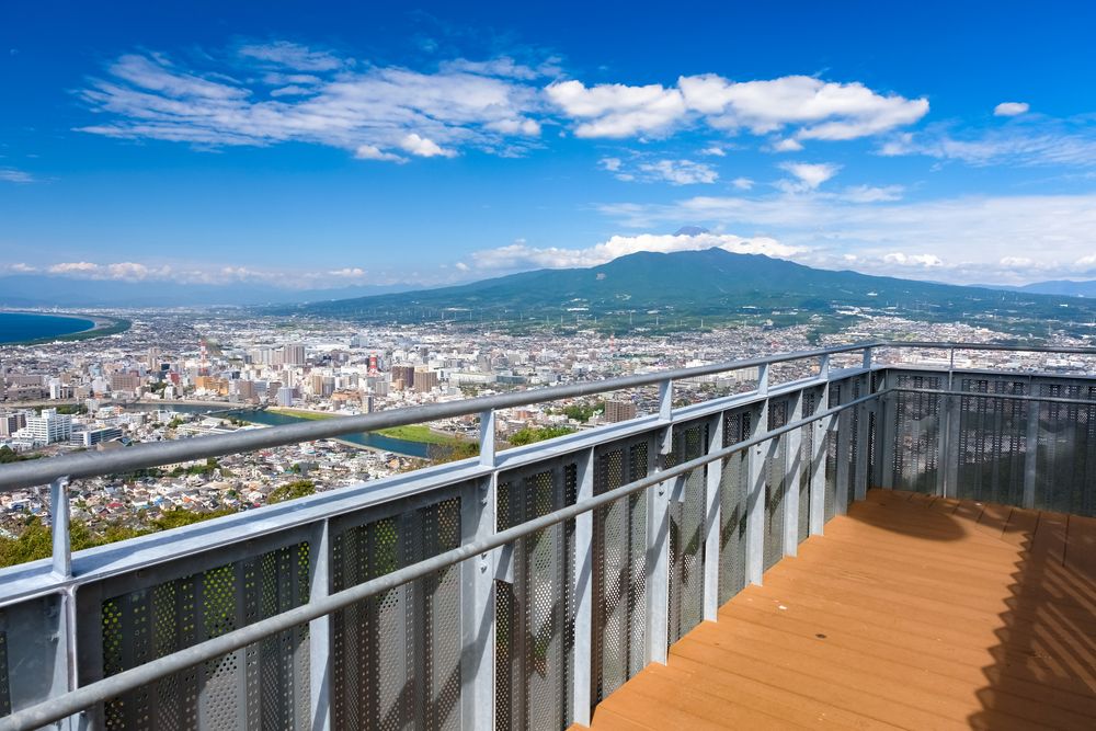 香貫山
