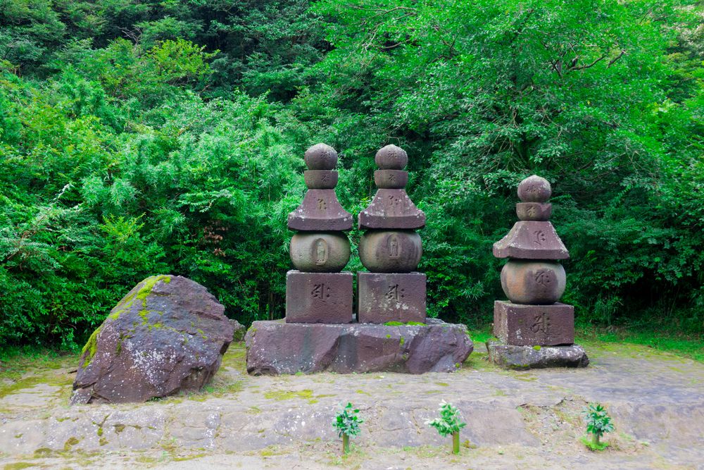 石仏群と歴史館の画像 - 2枚目