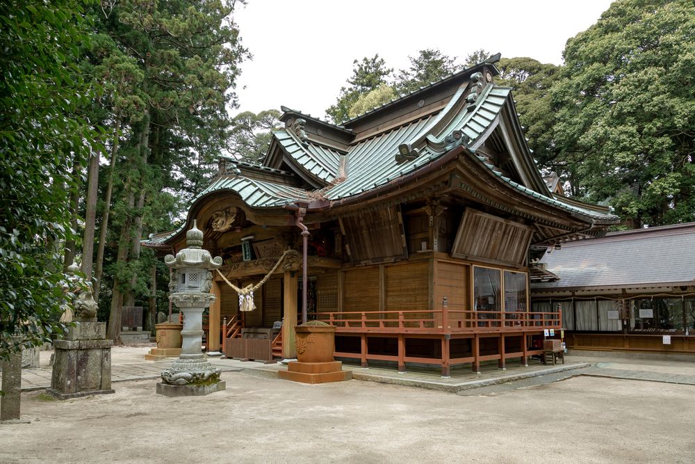山間に佇む神社 笠間市の「愛宕神社」。愛宕山の山頂に位置し、風格のある佇まい