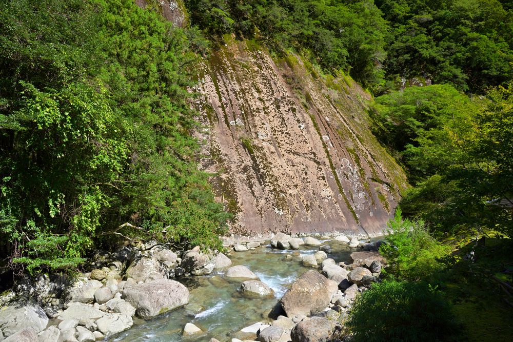 古座川の一枚岩】の周辺スポット・アクセス・口コミ - Prism Japan