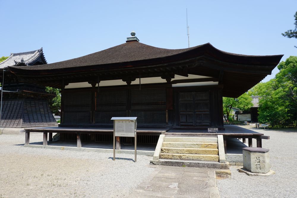 鶴林寺太子堂