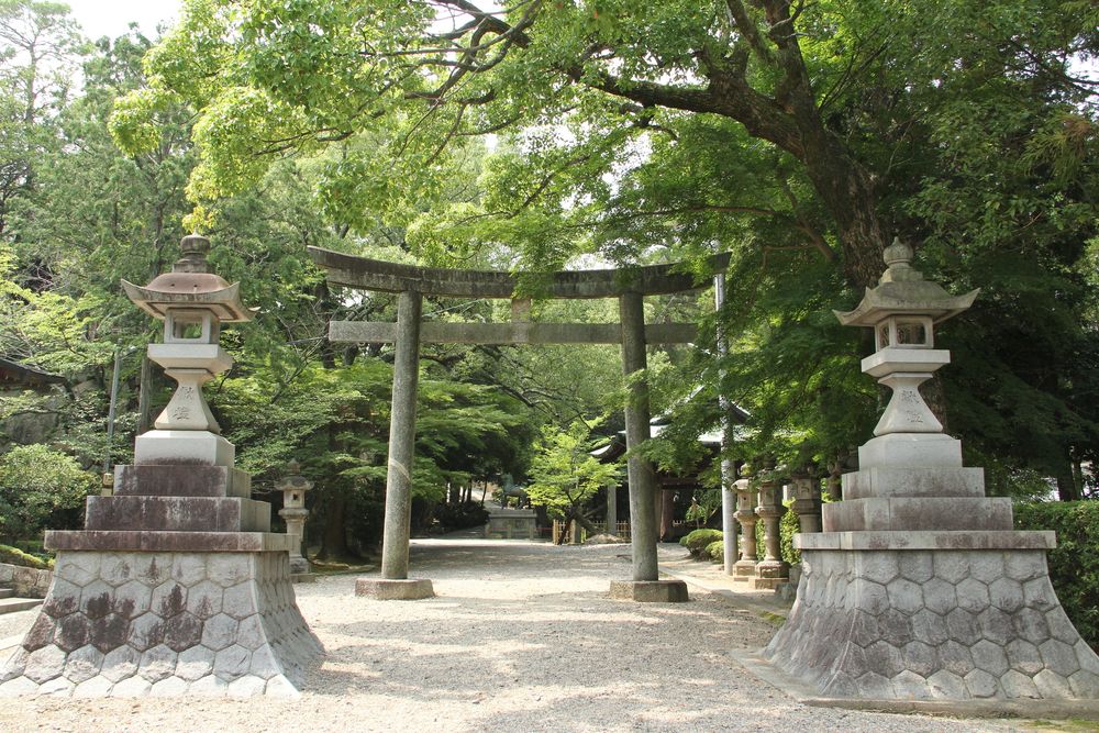 六所神社の画像 - 4枚目