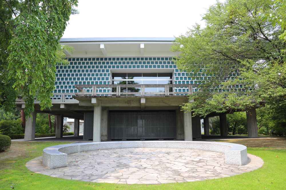 ルーブル彫刻美術館】の周辺スポット・アクセス・口コミ - Prism Japan