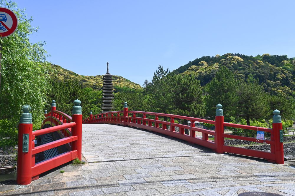 浮島十三重石塔の画像 - 5枚目