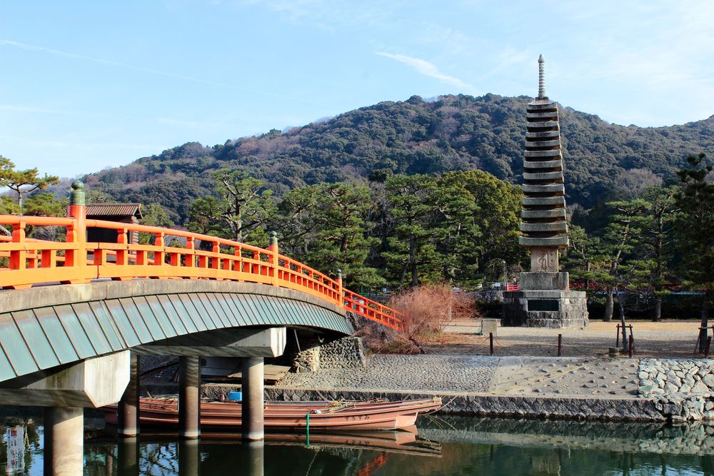 浮島十三重石塔】の周辺スポット・アクセス・口コミ - Prism Japan