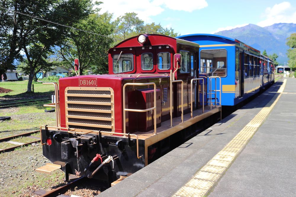 南阿蘇鉄道トロッコ列車「ゆうすげ号」の画像 - 4枚目