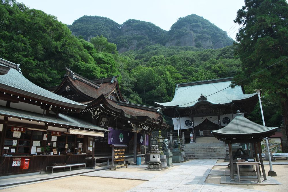 八栗寺