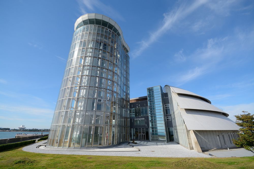 夢みなとタワー