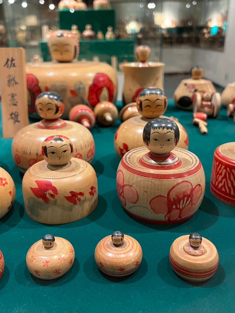 日本こけし館