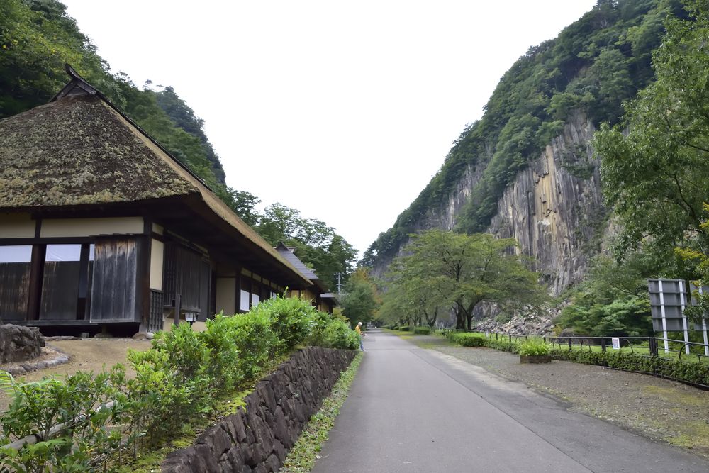 材木岩の画像 - 4枚目