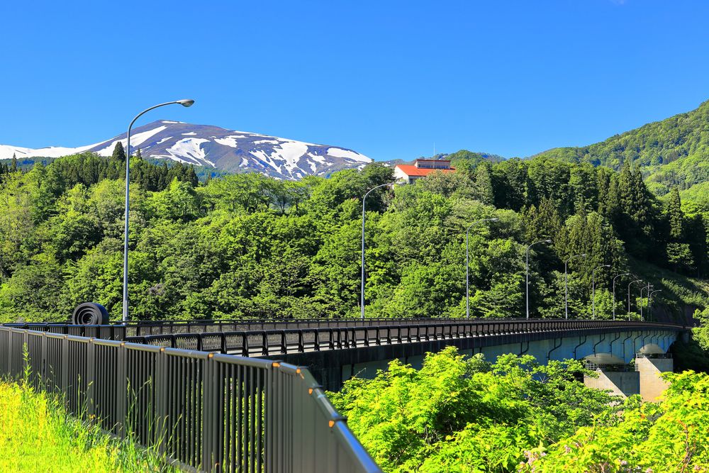月山湖の大噴水の画像 - 4枚目