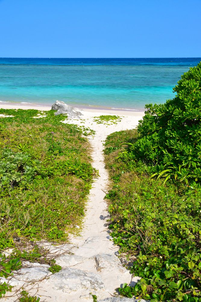 ニシ浜ビーチ】の周辺スポット・アクセス・口コミ - Prism Japan