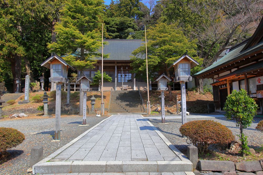 鳥海山大物忌神社】のご利益・お守り・アクセス - Prism Japan