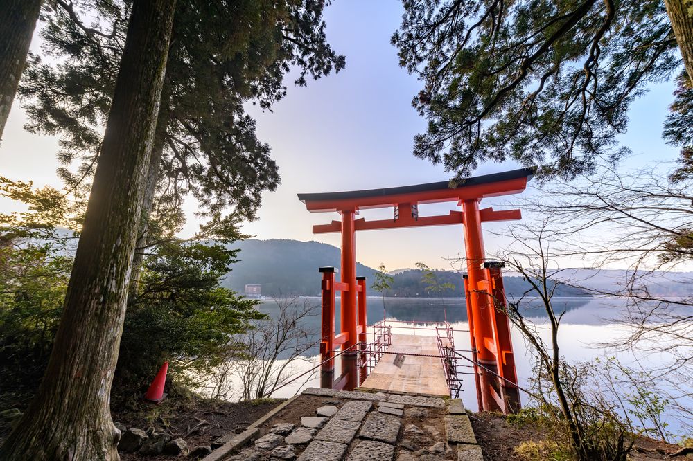 熱田神宮】の周辺スポット・アクセス・口コミ - Prism Japan