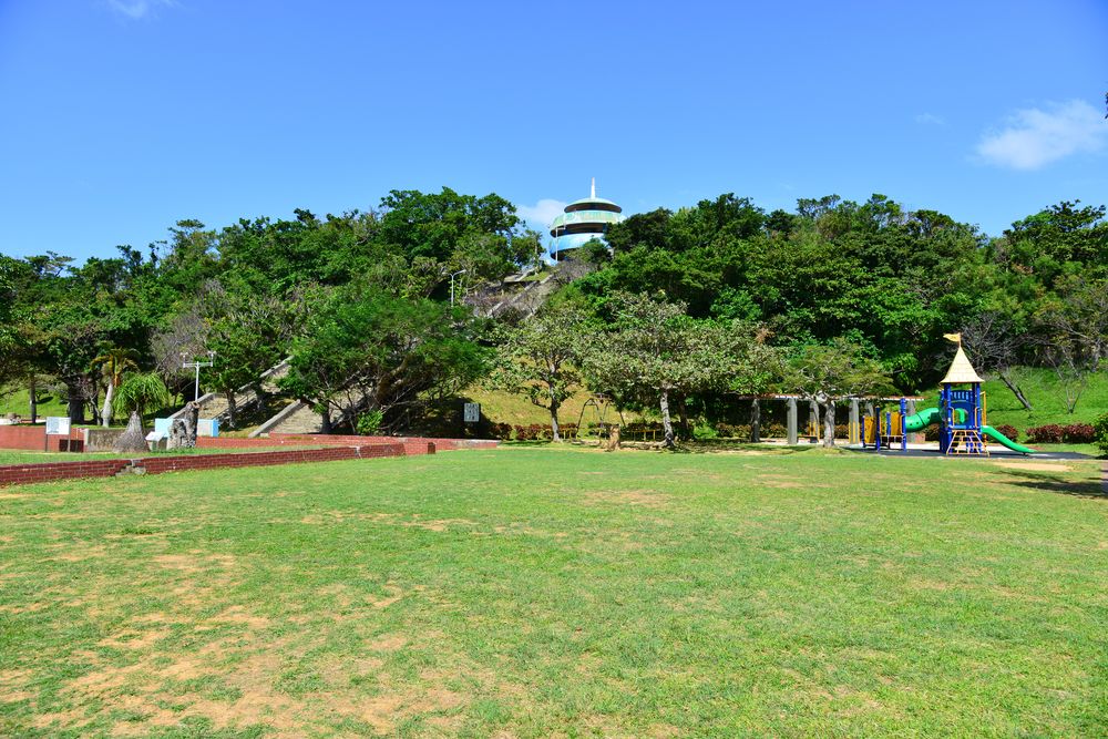 嘉数高台公園展望台】の周辺スポット・アクセス・口コミ - Prism Japan