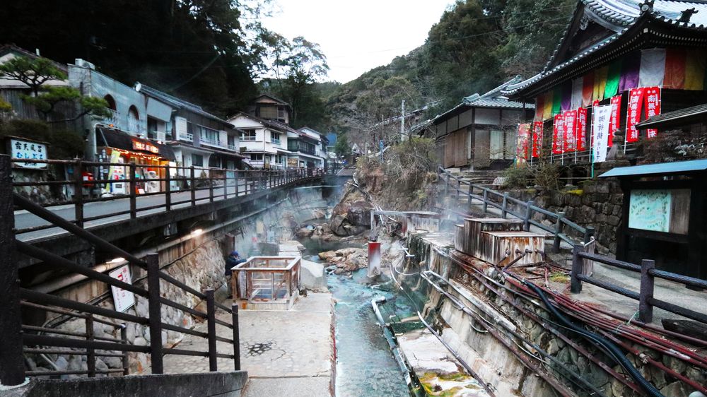 湯の峰温泉