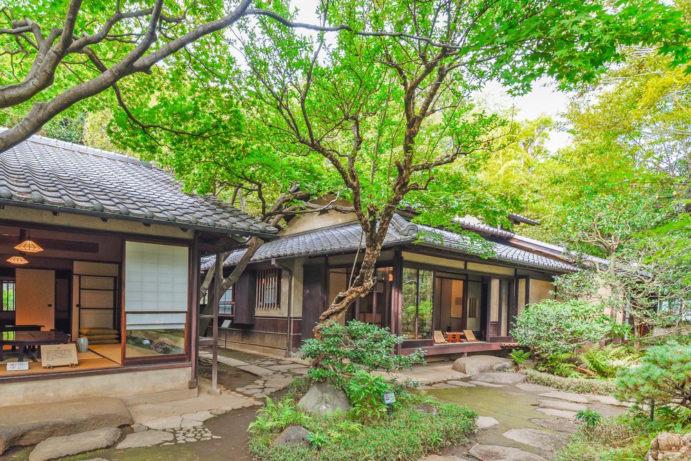 林芙美子記念館