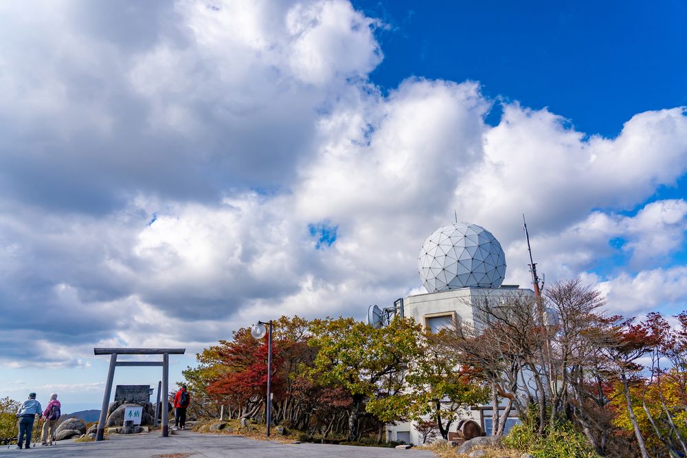 御在所 山頂の画像 - 3枚目
