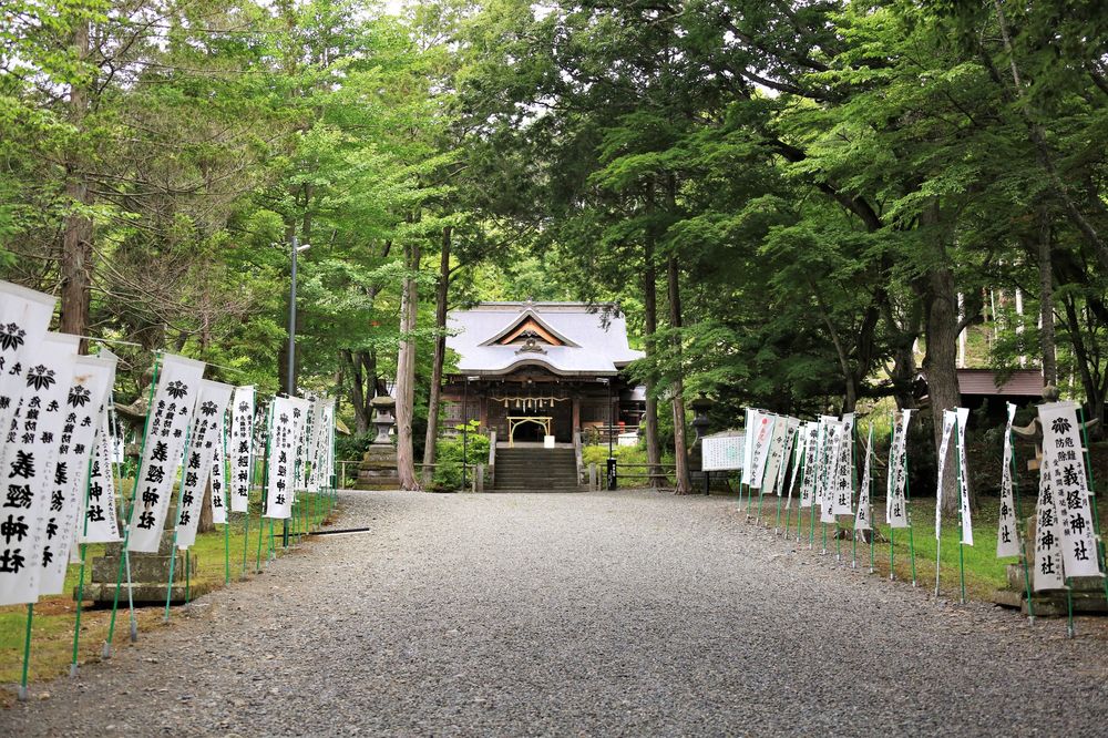 義經神社の画像 - 3枚目