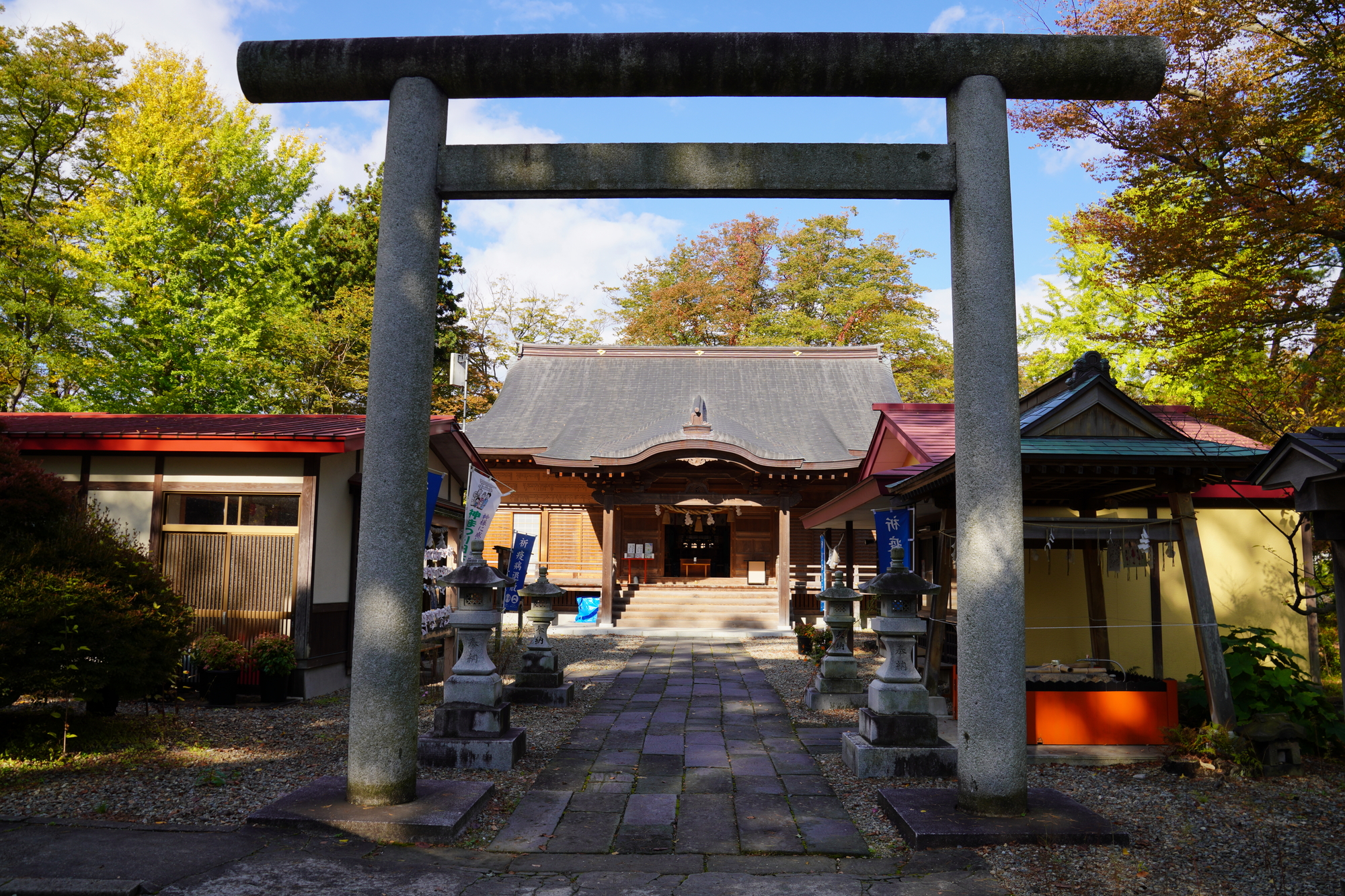 八幡秋田神社