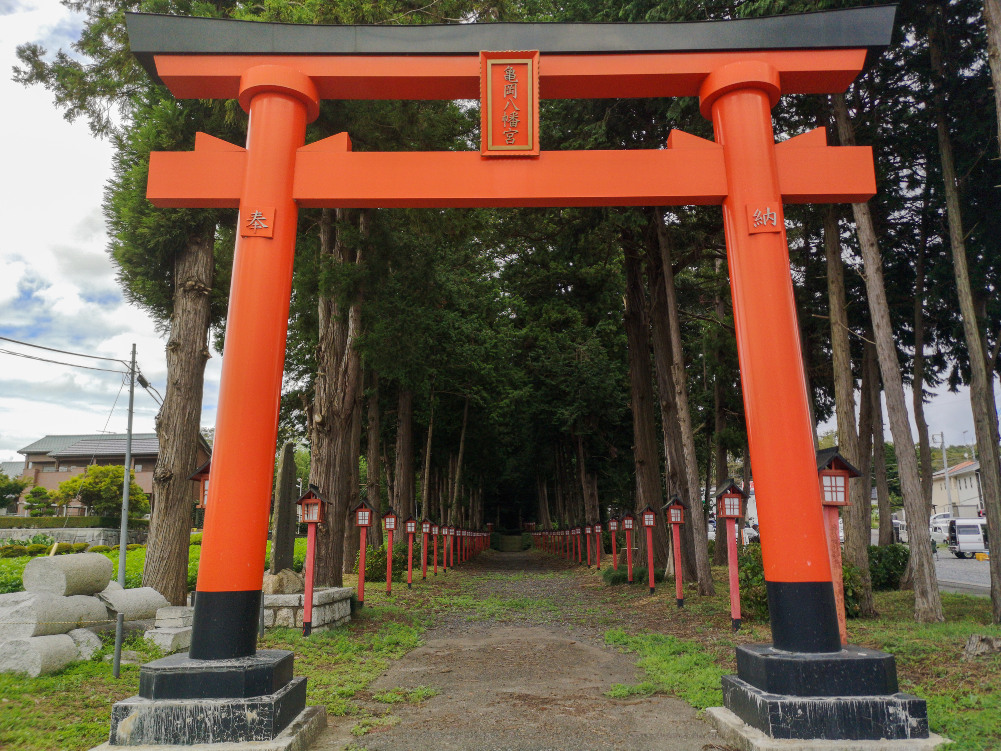 亀岡八幡宮