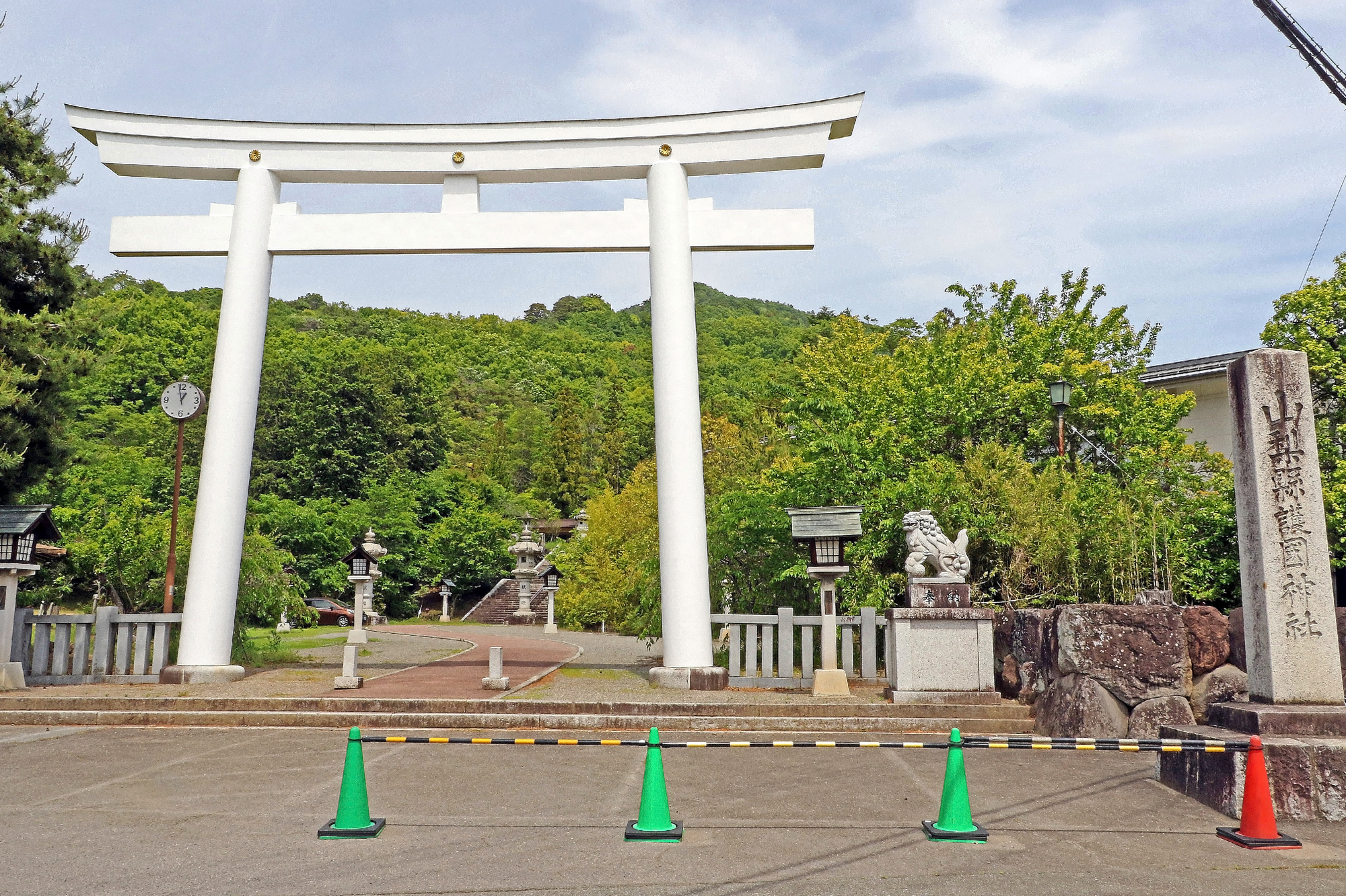 山梨縣護國神社