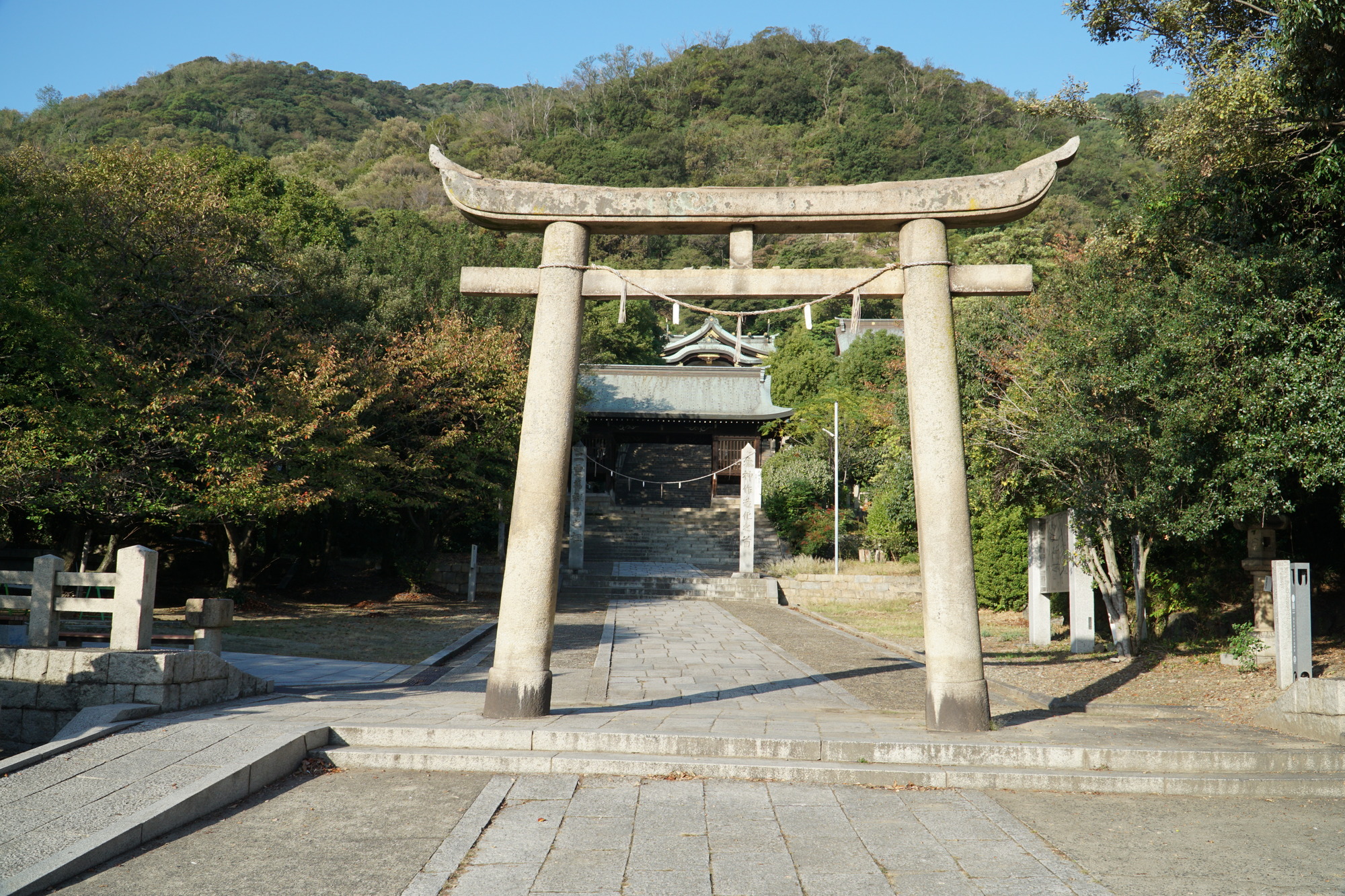 沼名前神社