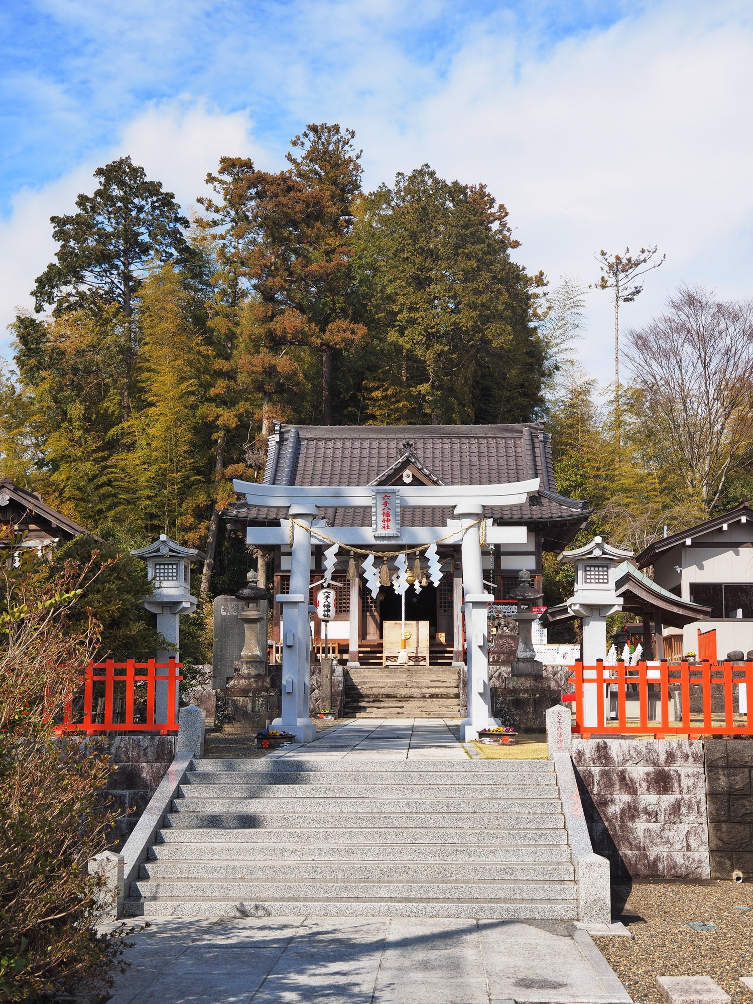 六手八幡神社