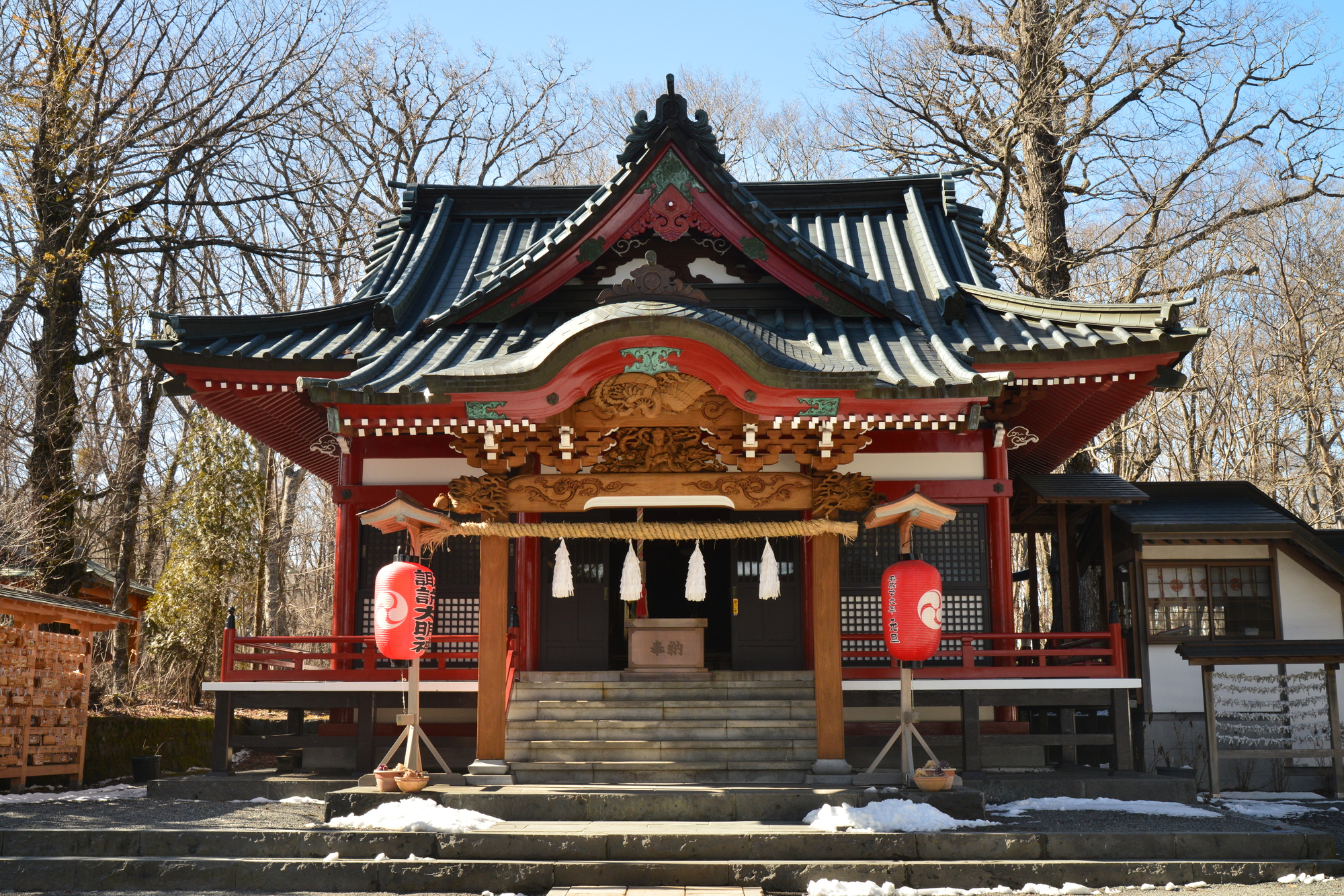 山中諏訪神社