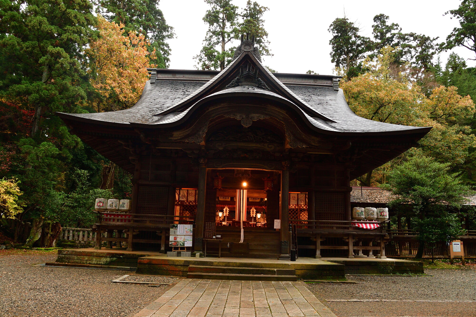 青海神社