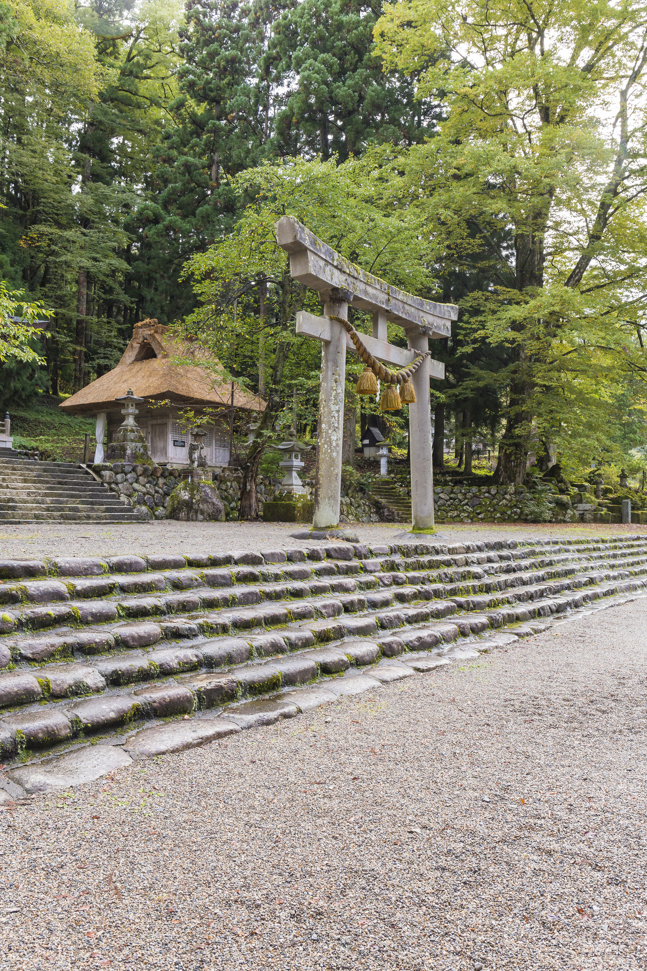 八幡神社（岐阜県白川村）