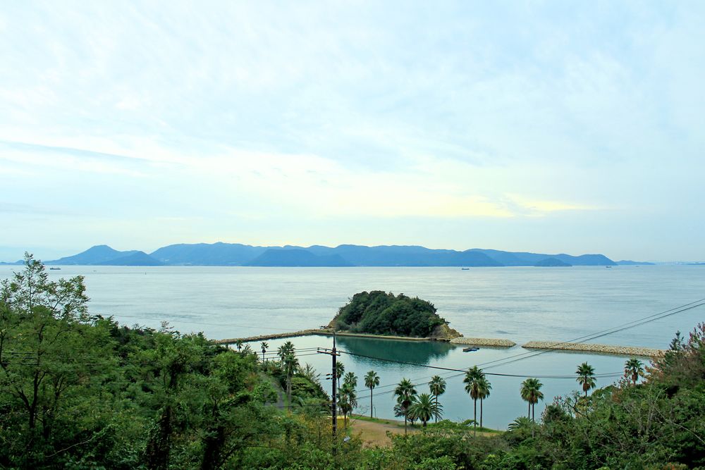 地中美術館